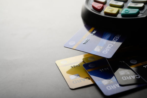 thẻ visa là gì